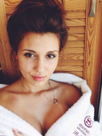 Николь